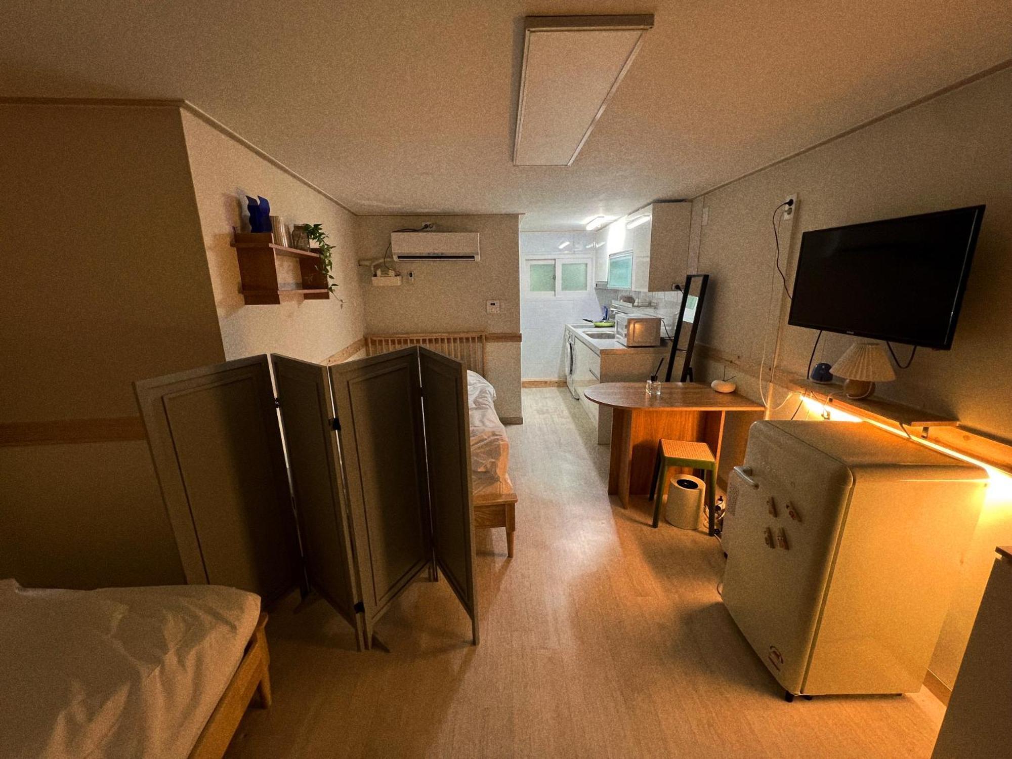 Jnineguesthouse Seoul Exterior photo