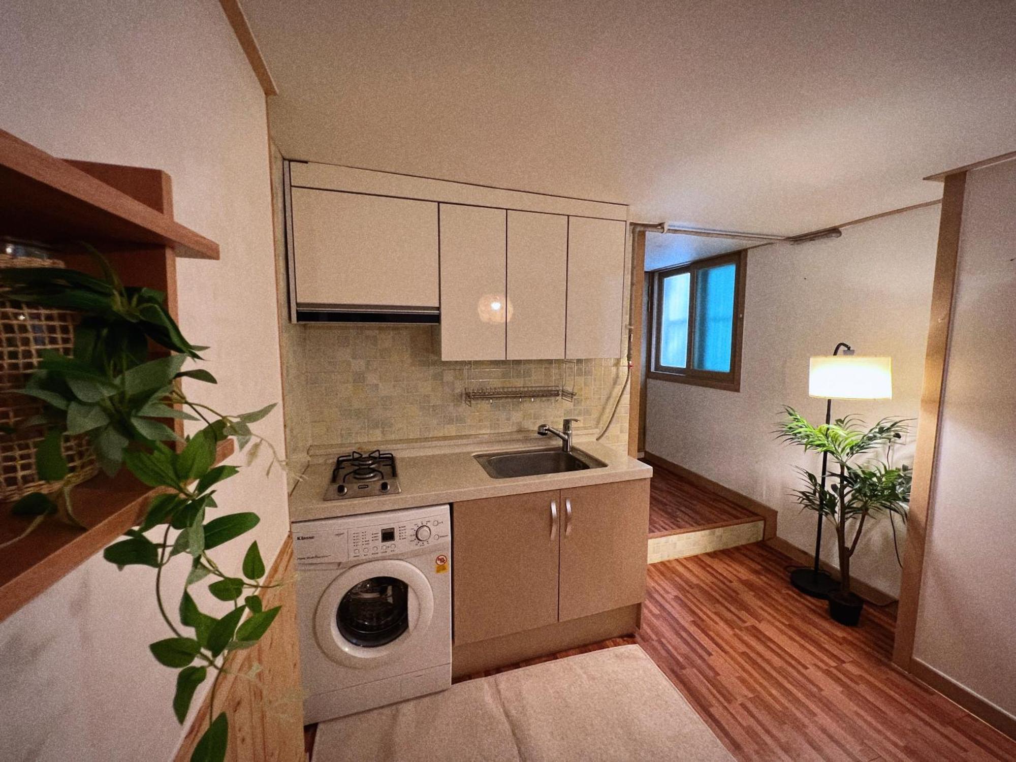 Jnineguesthouse Seoul Exterior photo